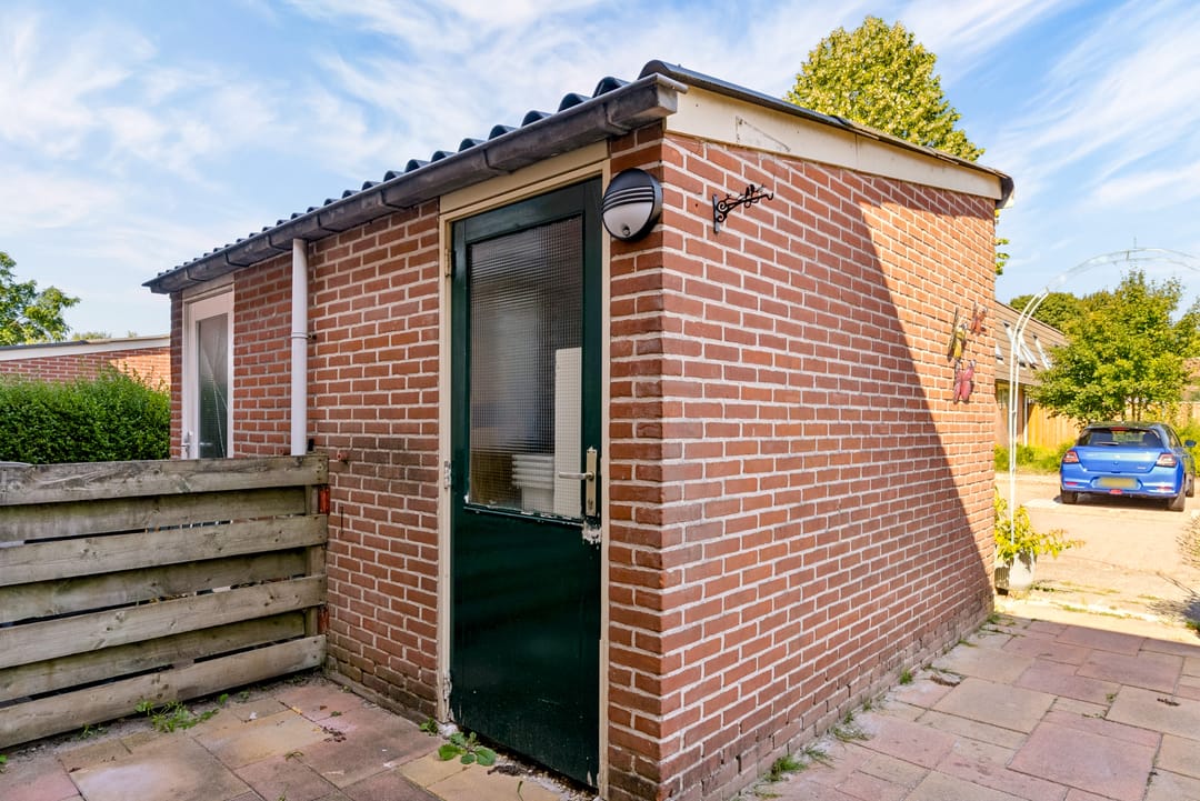 Photo 43 of Leemwierde 197
