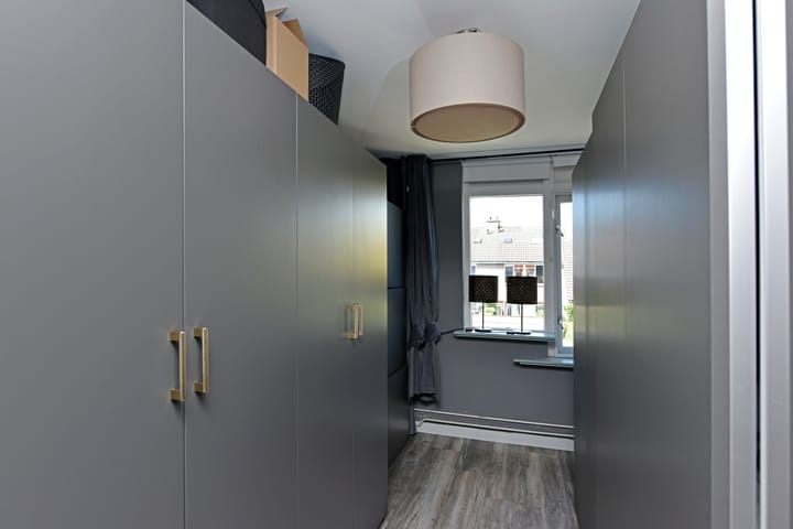 Tussenwoning te koop: Het Lange Stuk 27, Nieuwkoop