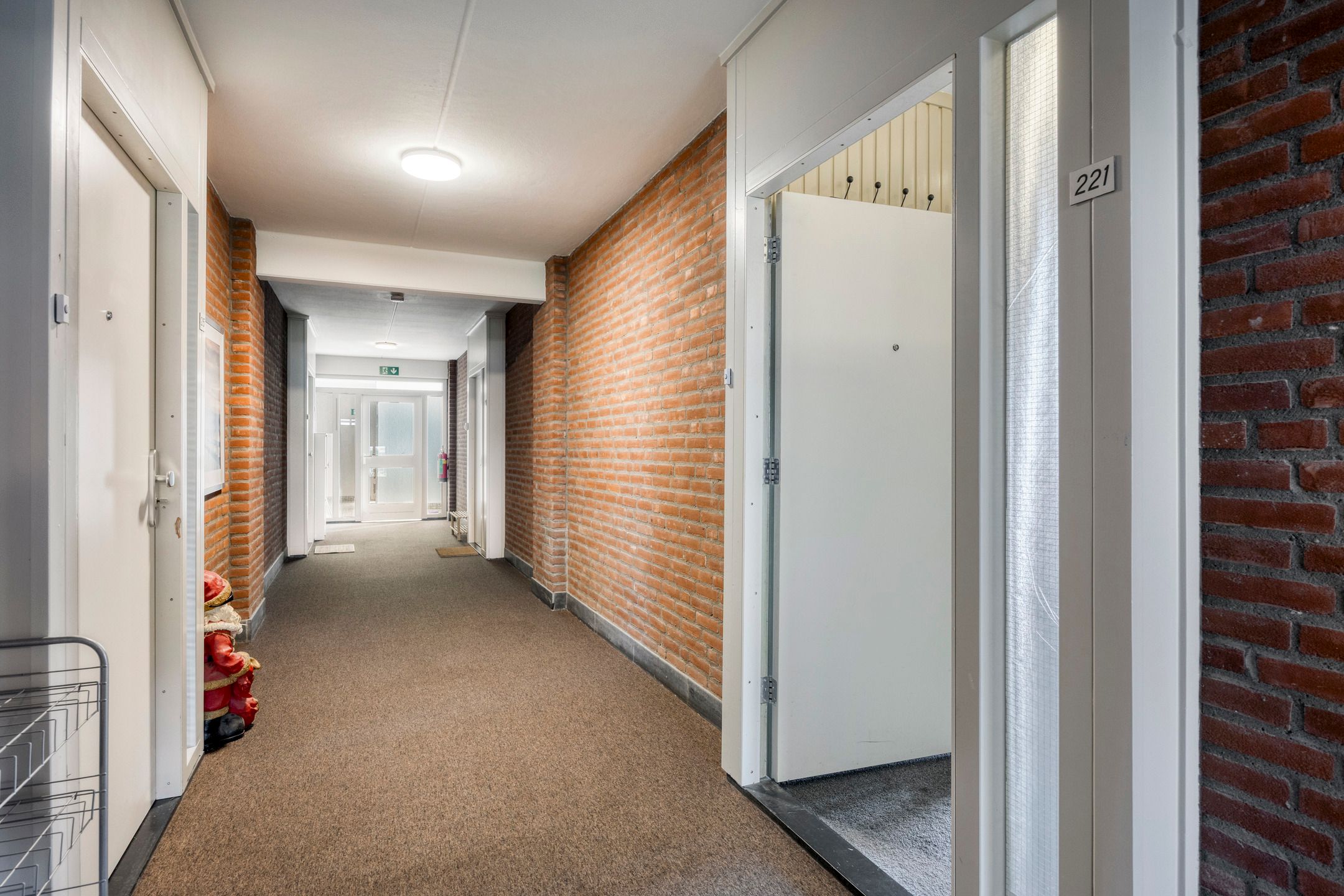 Photo 9 of Scheerling 221