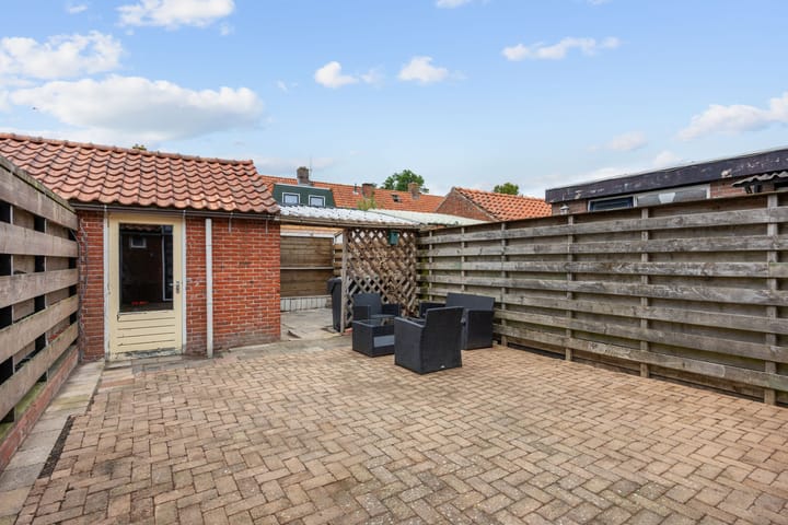 Tussenwoning te koop: Professor Wassenberghstraat 3, Franeker