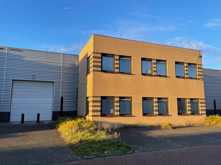 Hallenweg 36, Best