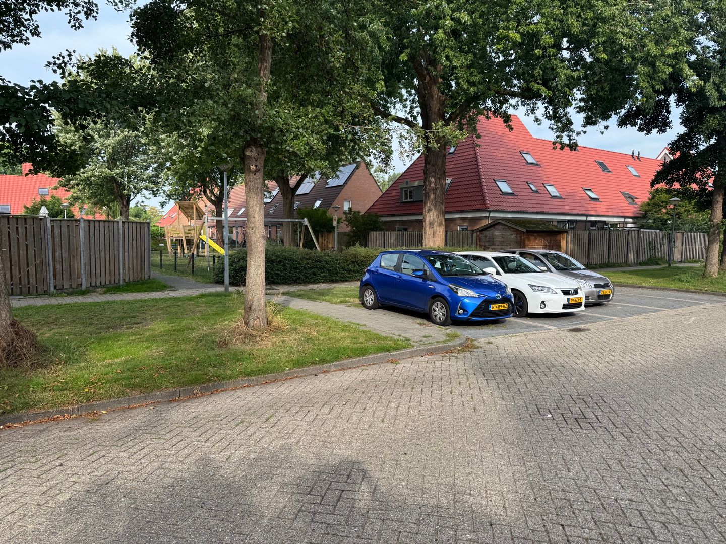 Foto 20 van Weegbree 47