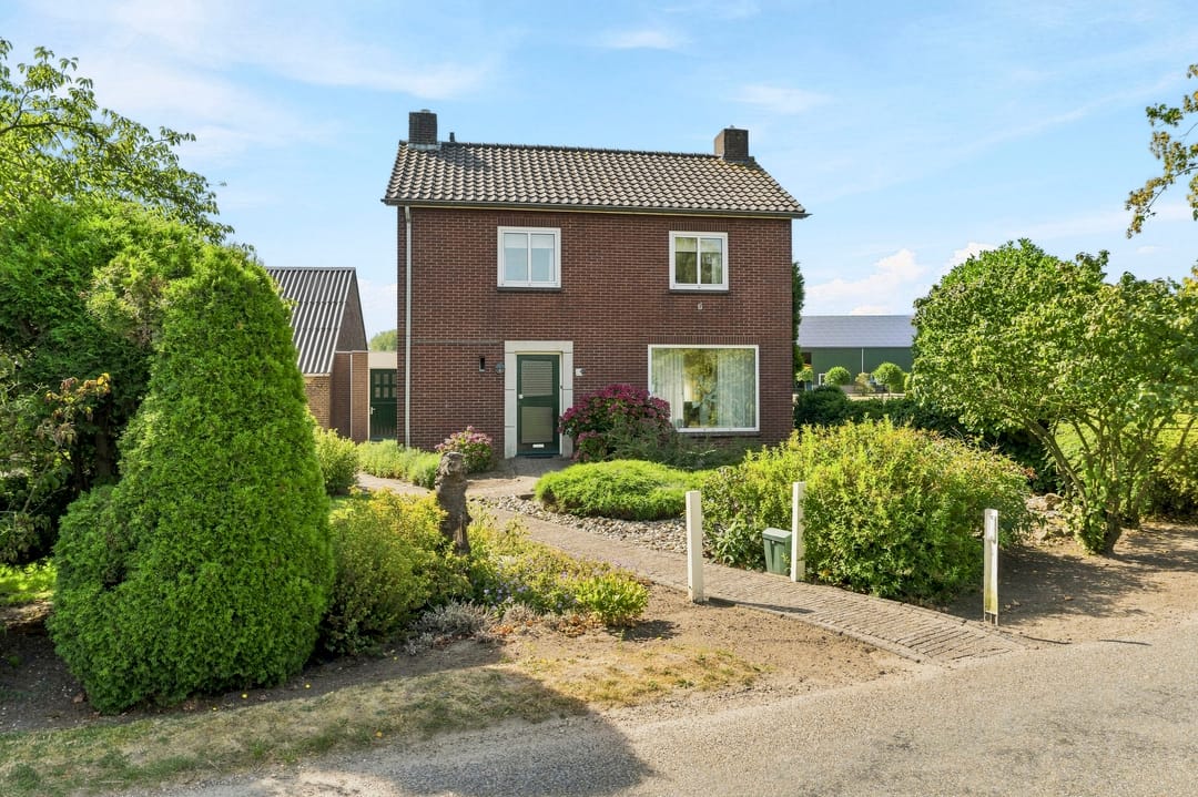 Photo 1 of Kloosterweg 28