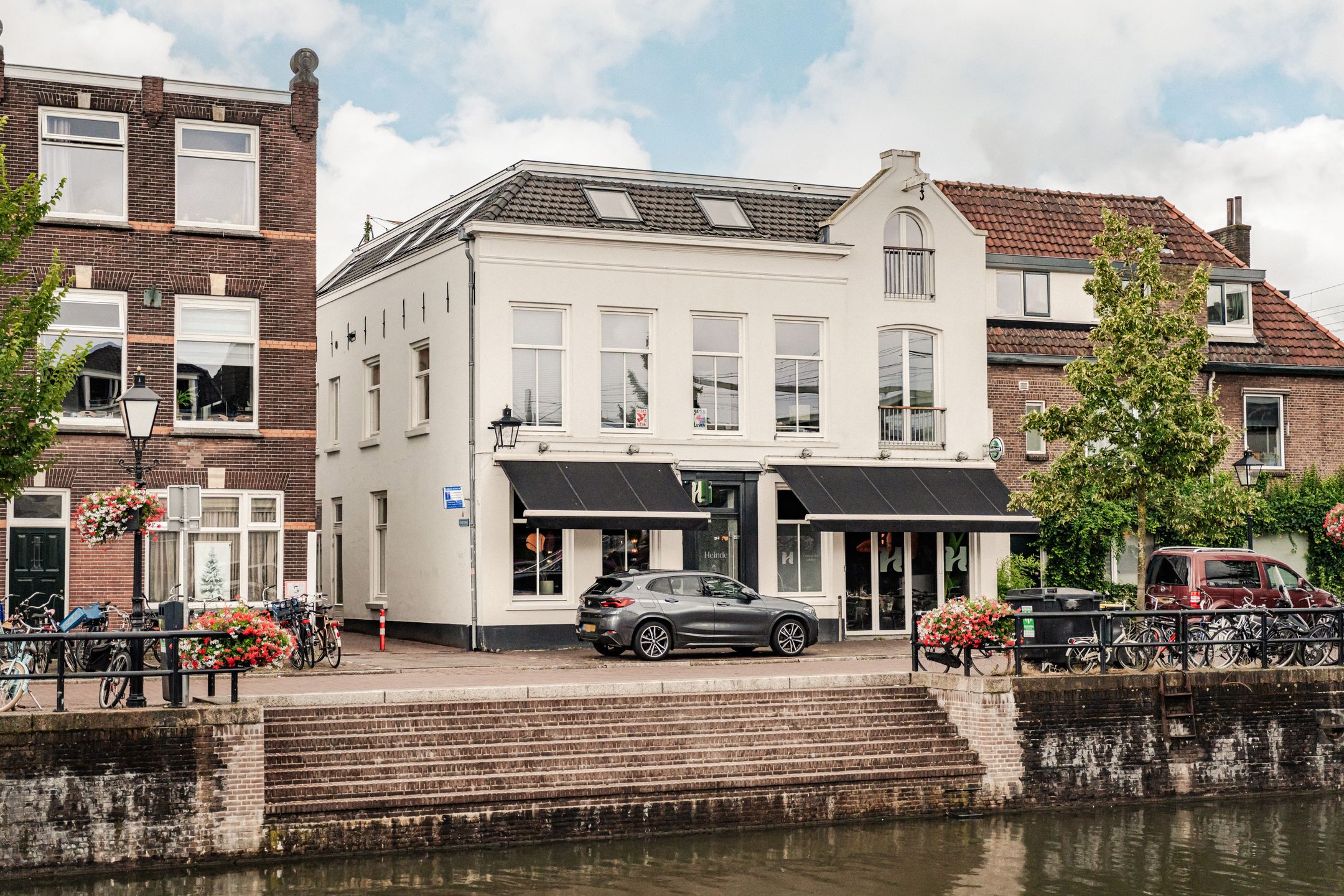 Brugsteeg 17 