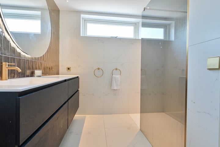 Tussenwoning te koop: Stelling 33, De Kwakel
