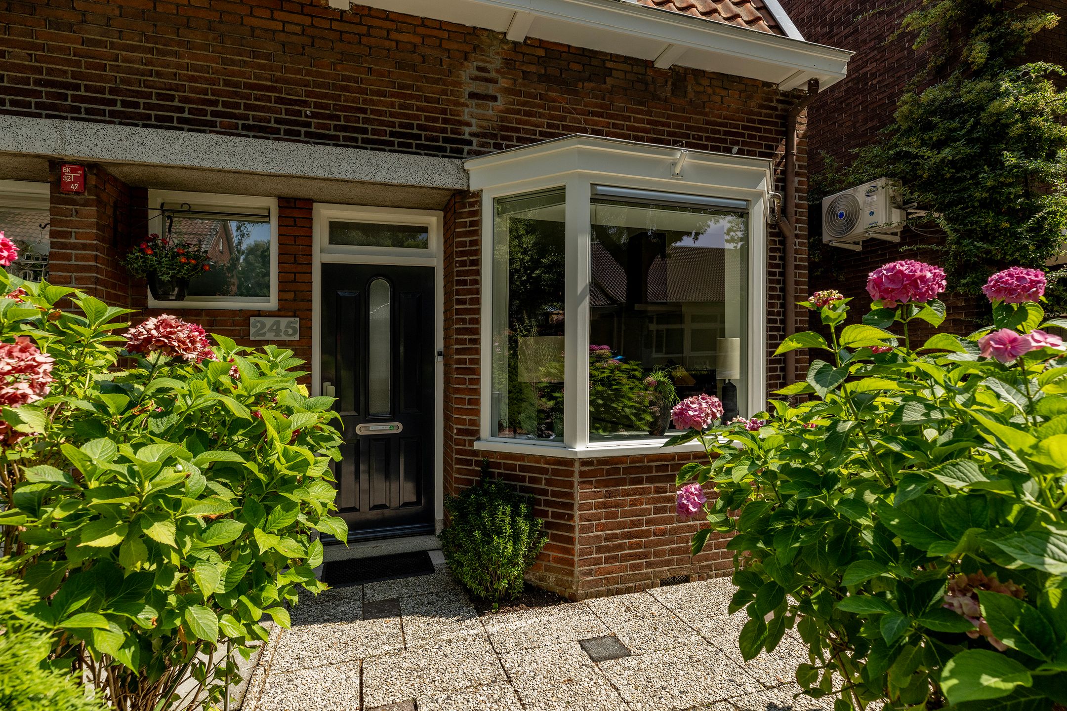 Photo 36 of Koninginneweg 245