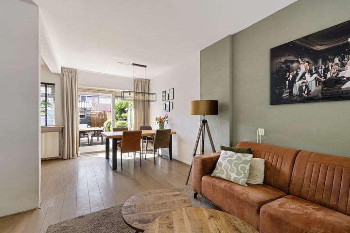 Tussenwoning te koop: De Ee 71, Drachten