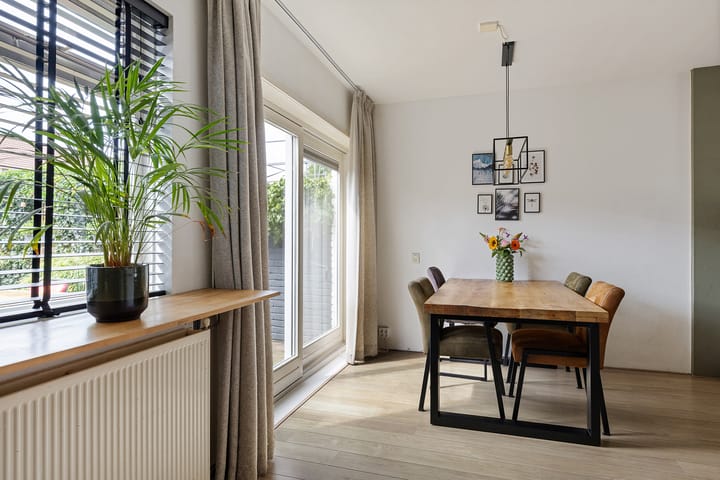 Tussenwoning te koop: De Ee 71, Drachten
