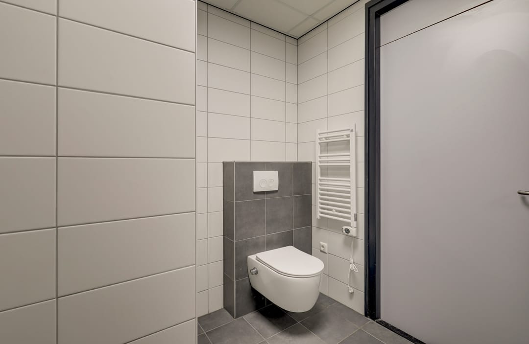 Photo 13 of Teugenaarsstraat 2-A