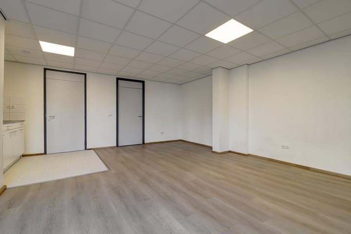 Foto 4 van Teugenaarsstraat 2-A