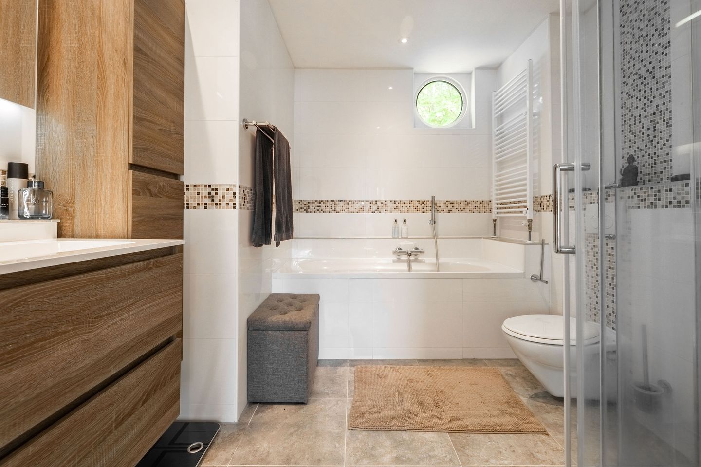Photo 20 of Benny Goodmanstraat 31