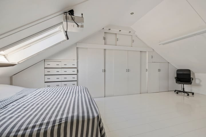 Tussenwoning te koop: Jozef Israëlslaan 13, Almere