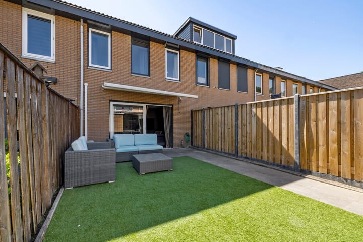 Tussenwoning te koop: Jozef Israëlslaan 13, Almere