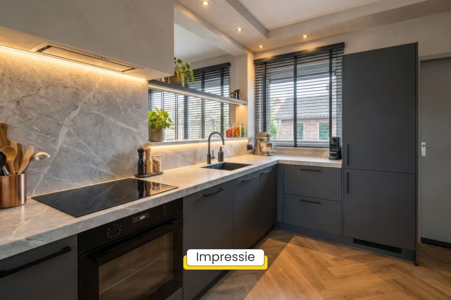 Photo 19 of Onze Lieve Vrouwestraat 129-A