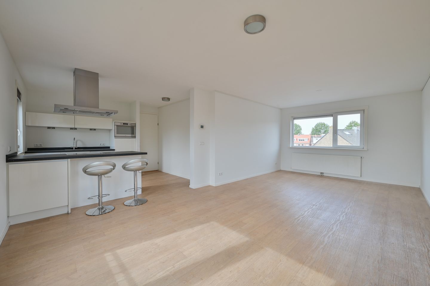Photo 10 of Van 't Hoffstraat 95-A