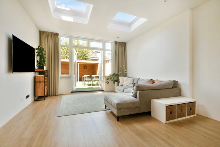 Photo 2 of Geweerstraat 3