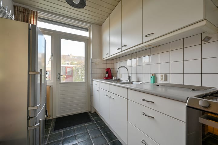 Tussenwoning te koop: Jacob van Ruysdaelstraat 8, Nederhorst Den Berg
