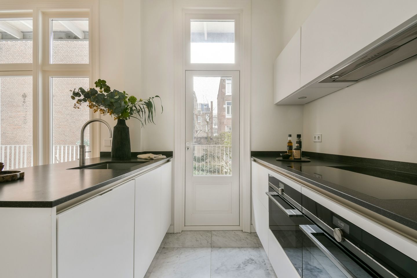 Photo 20 of Van Breestraat 111-H