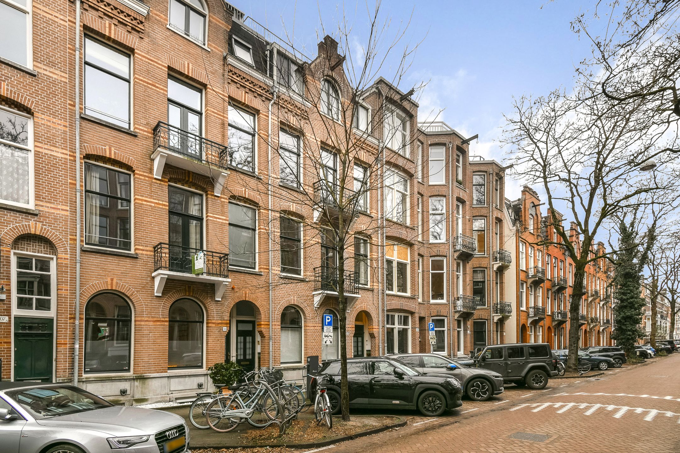 Photo 42 of Van Breestraat 111-H