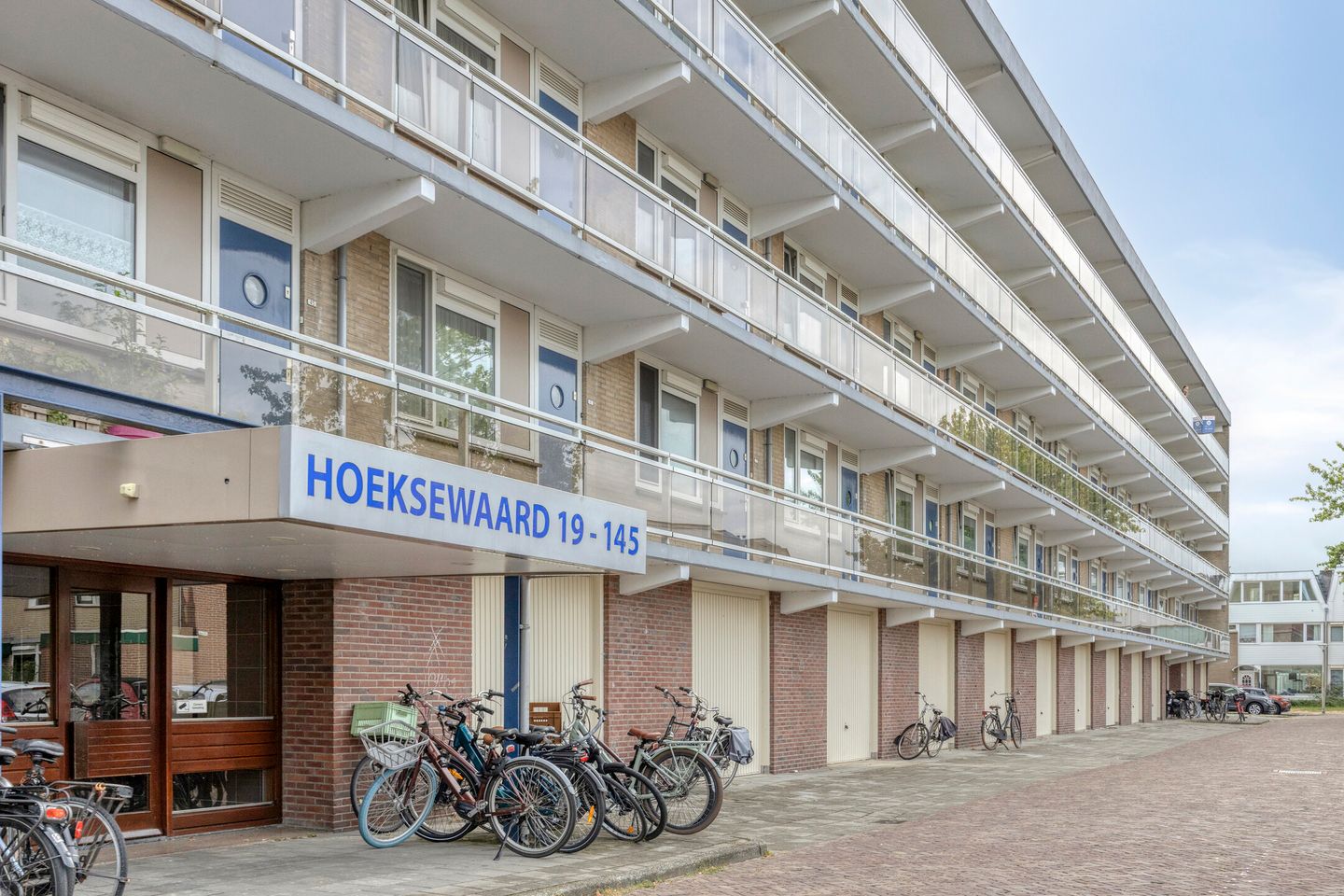 Photo 19 of Hoeksewaard 27