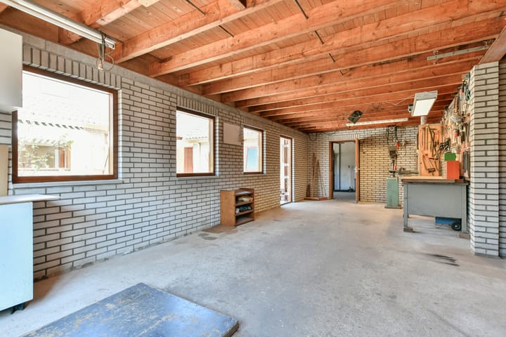 Vrijstaande woning te koop: Herenweg 205, Wilnis