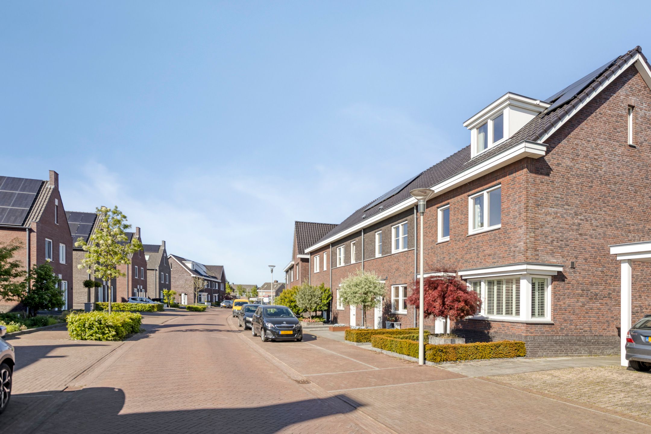 Foto 6 van Meester de Weertstraat 33