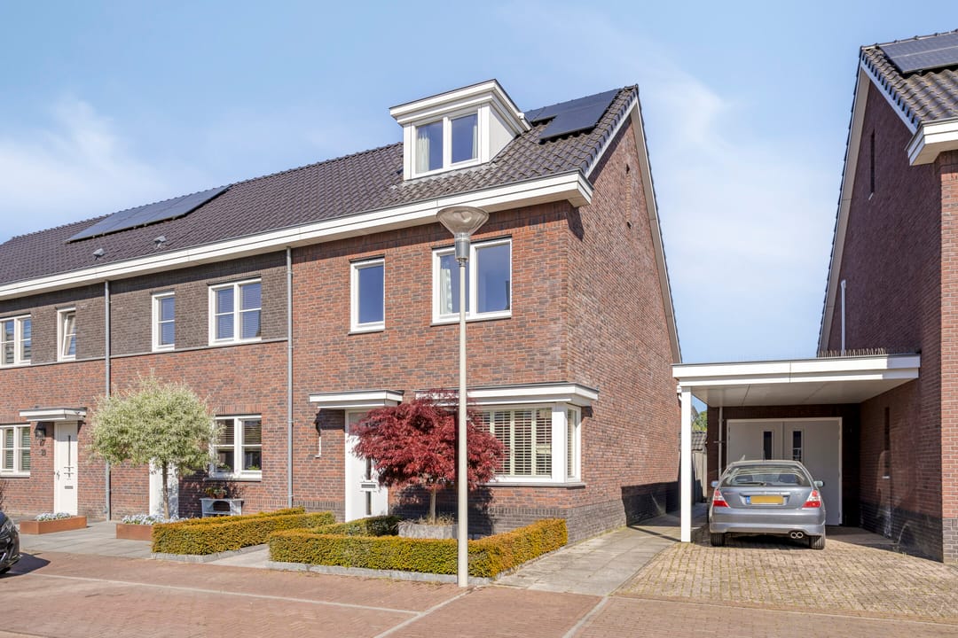 Foto 1 van Meester de Weertstraat 33