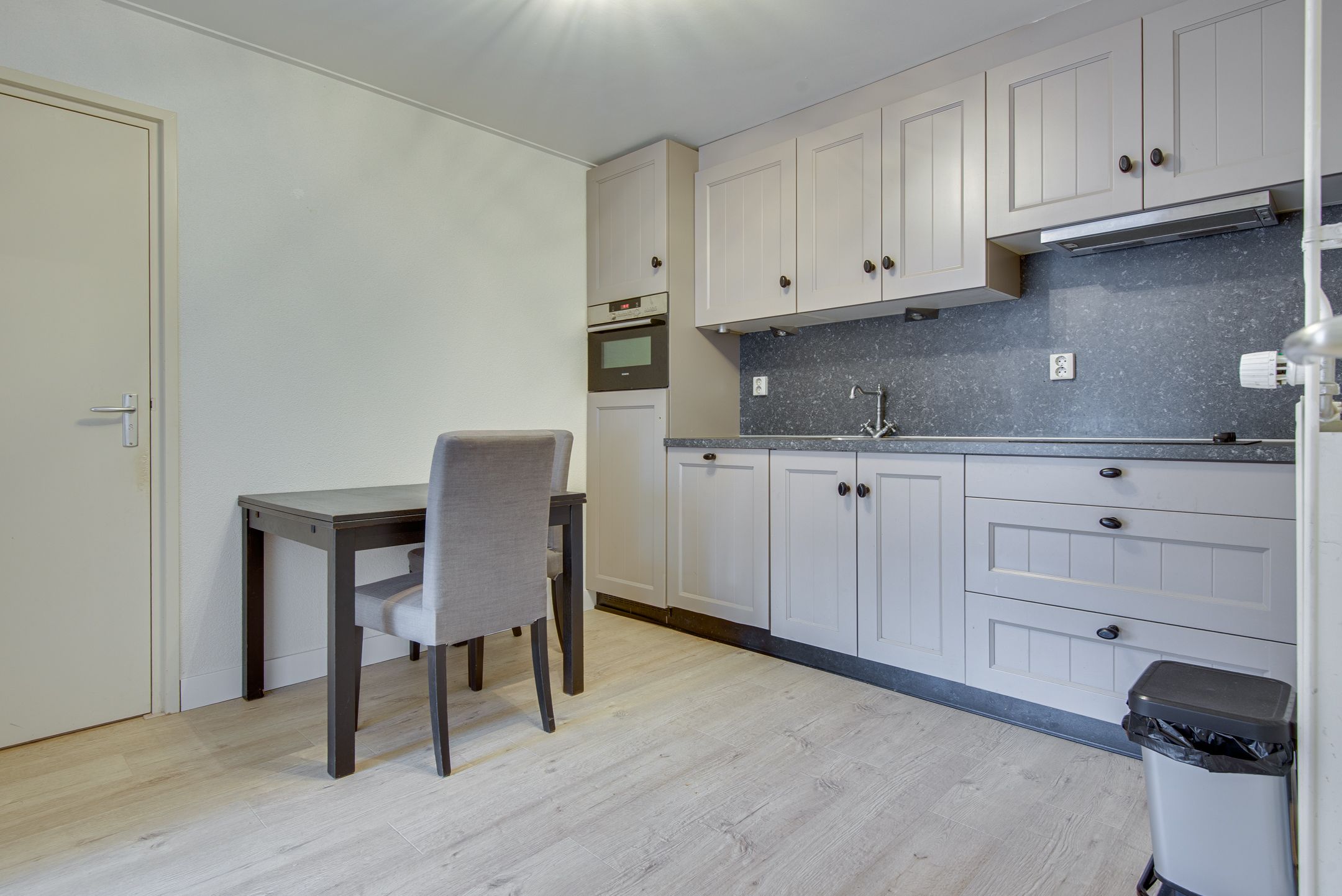 Photo 96 of Witboomstraat 42-D
