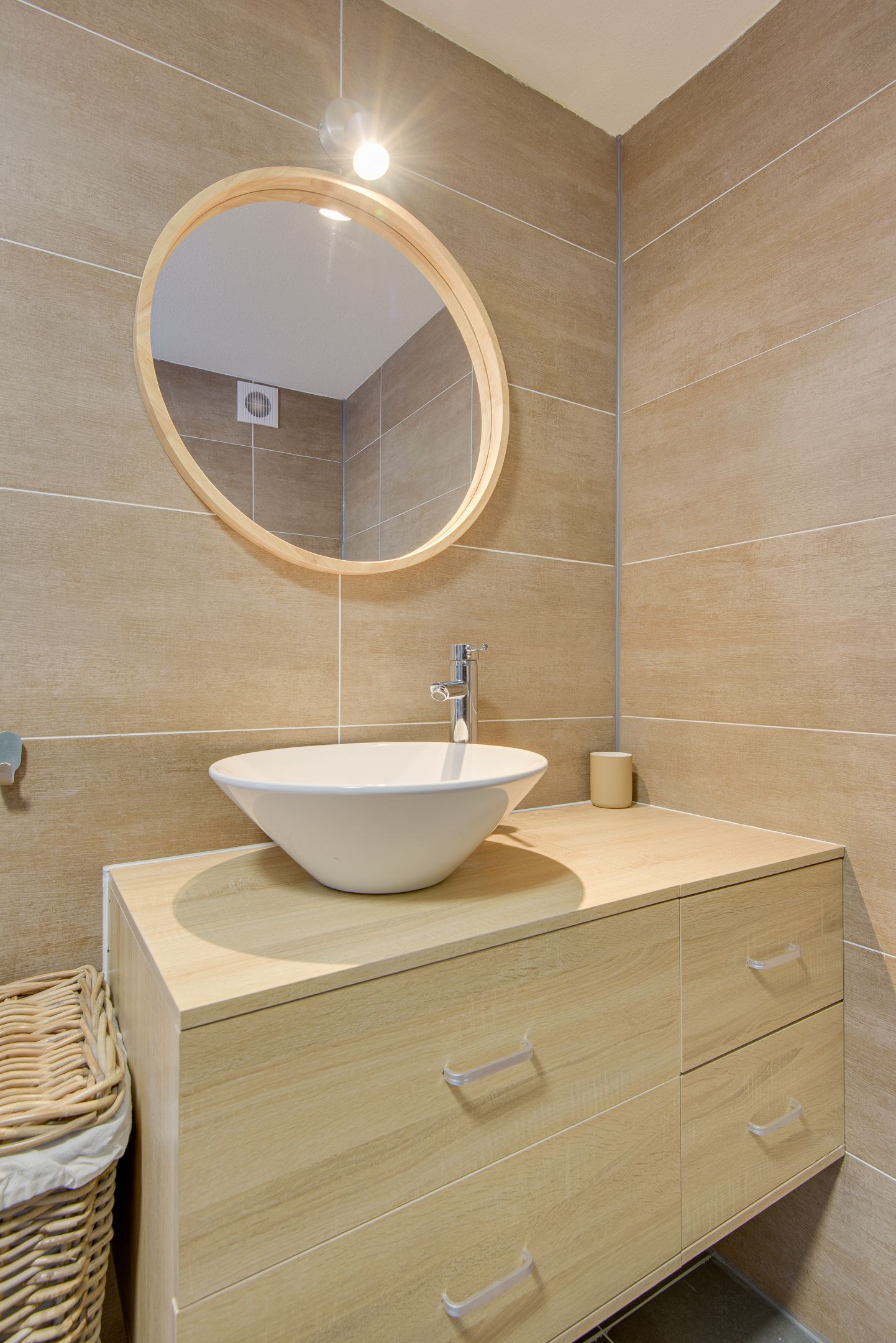 Photo 93 of Witboomstraat 42-D