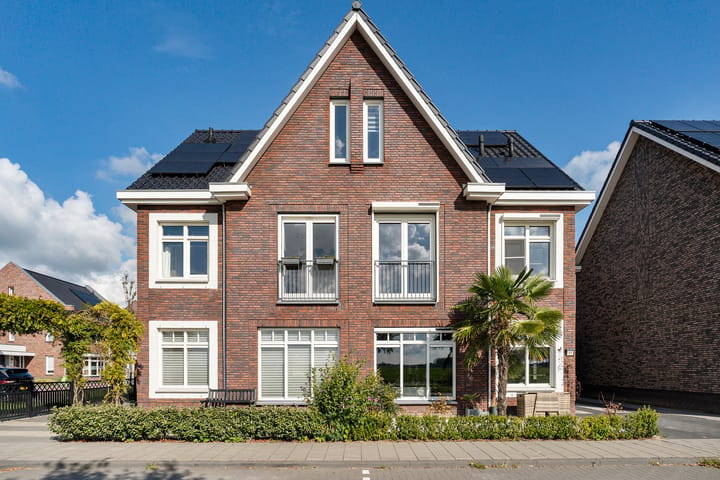 Foto 4 van Wilgenroos 9