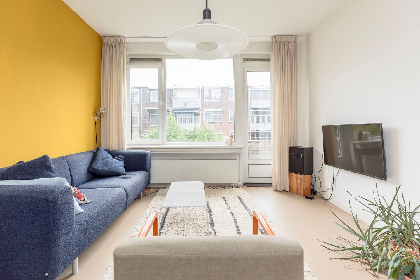 Photo 10 of Van Houtenstraat 16-D