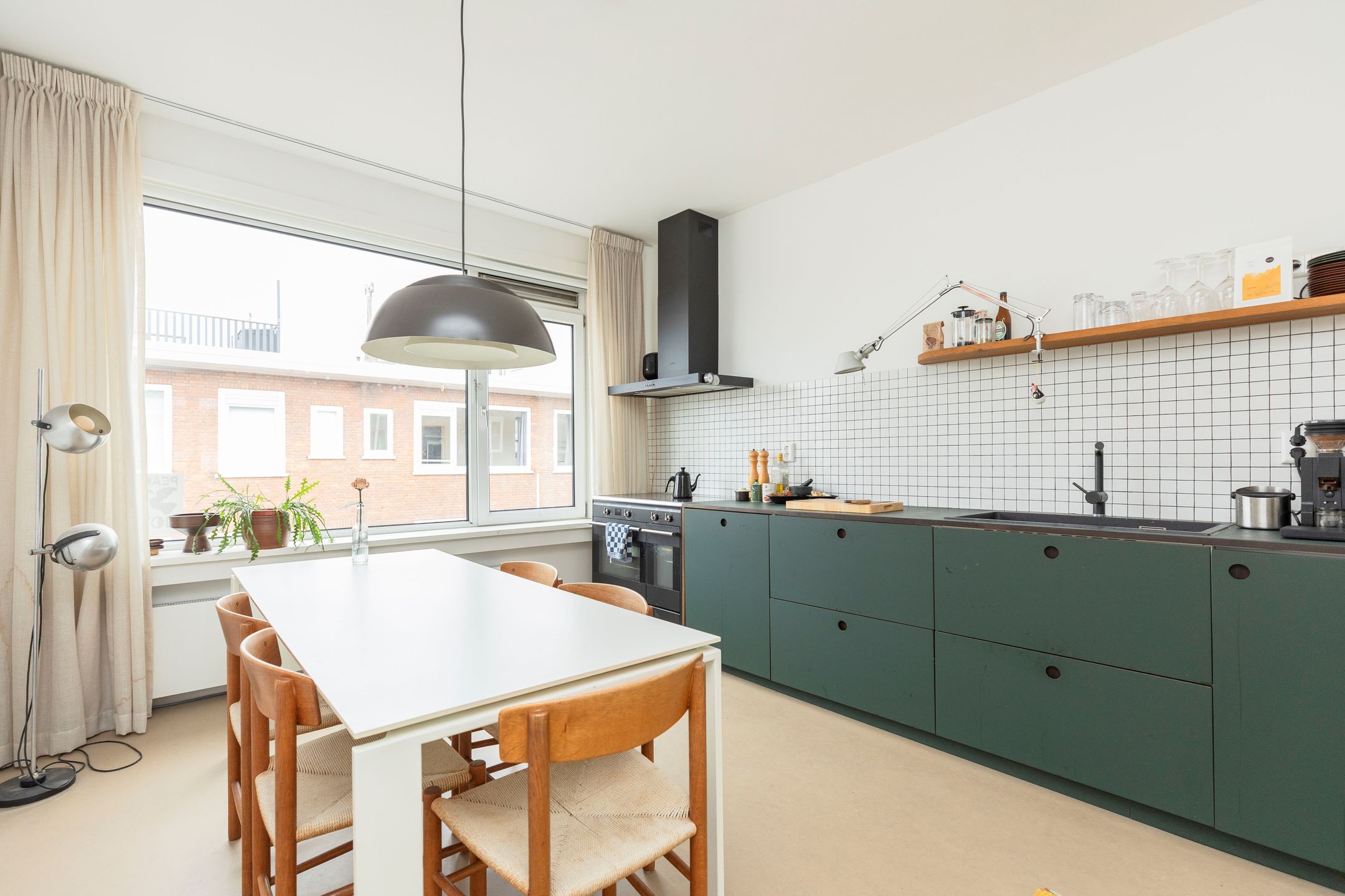 Photo 6 of Van Houtenstraat 16-D