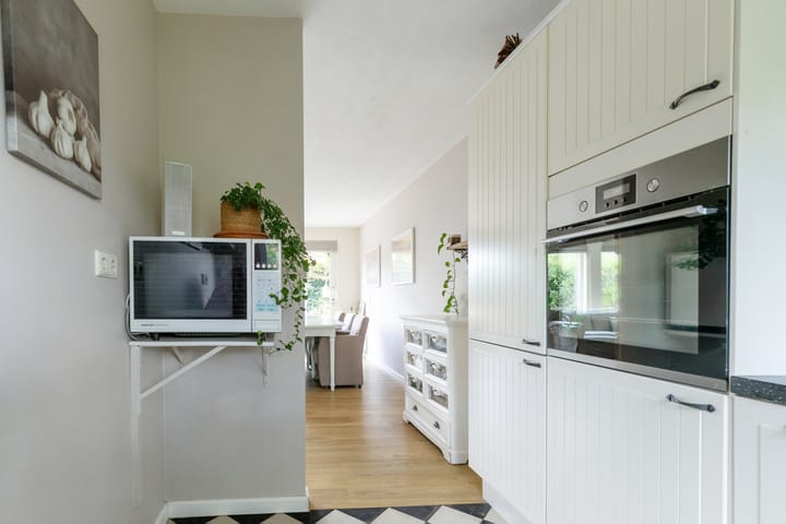 Hoekwoning te koop: Johanna Reintjesstraat 77, Breda