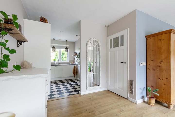 Hoekwoning te koop: Johanna Reintjesstraat 77, Breda
