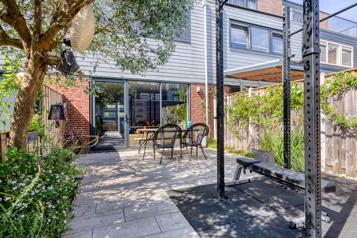 Tussenwoning te koop: Barnsteenlaan 8, Utrecht