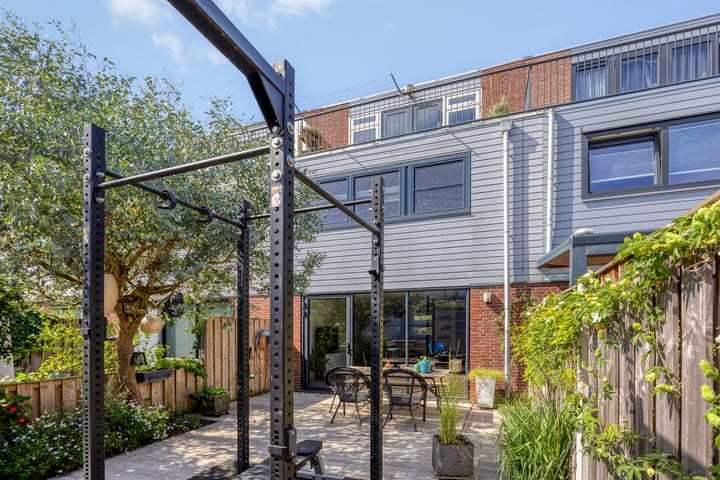 Tussenwoning te koop: Barnsteenlaan 8, Utrecht