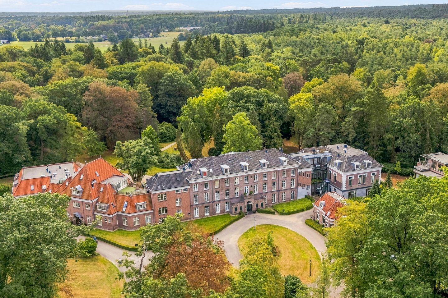 Photo 1 of Badhuislaan 69