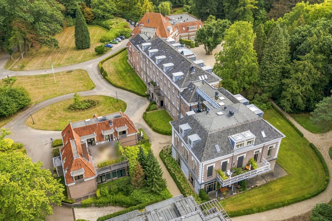 Photo 38 of Badhuislaan 69