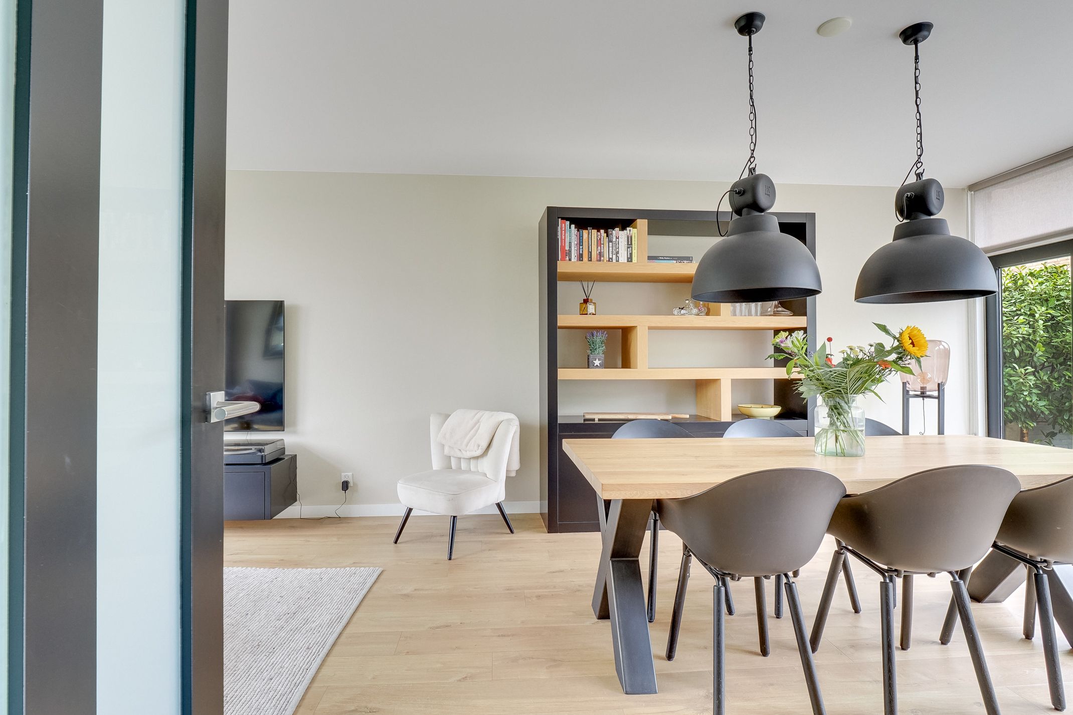 Photo 12 of Hazelaarstraat 19