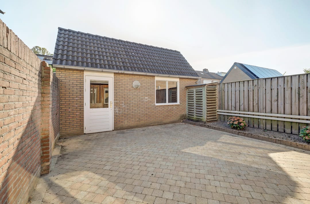 Photo 32 of Beatrixstraat 9