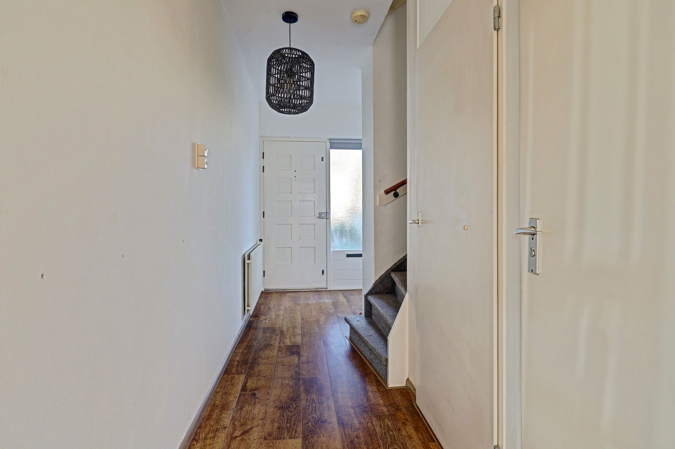 Photo 12 of Beatrixstraat 9