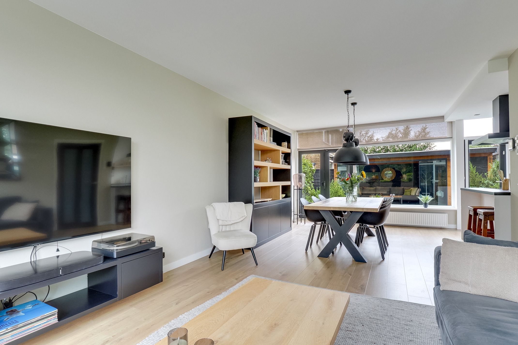 Photo 15 of Hazelaarstraat 19