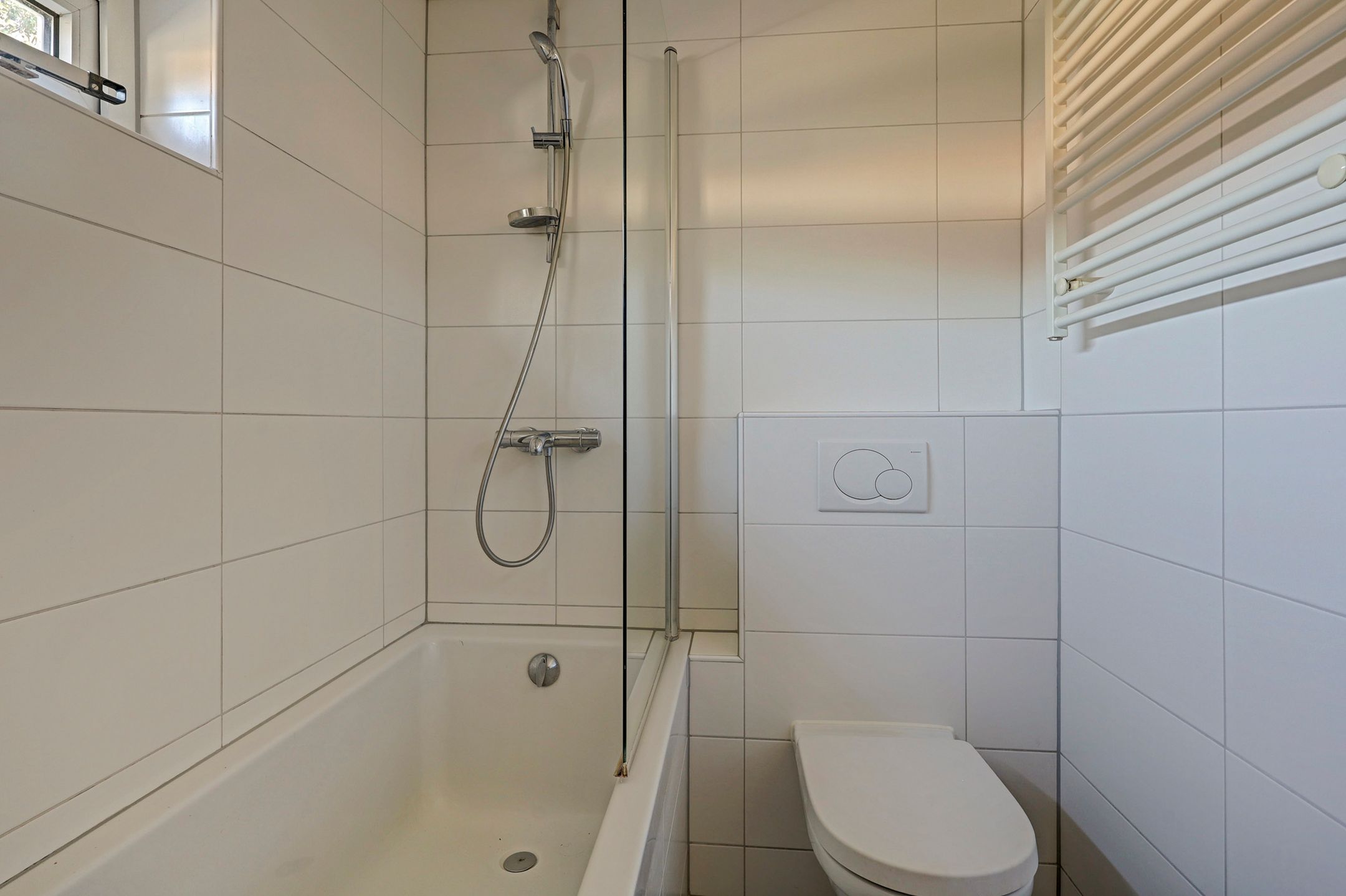 Photo 21 of Beatrixstraat 9
