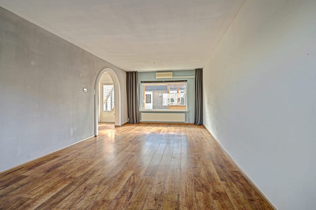 Photo 7 of Beatrixstraat 9