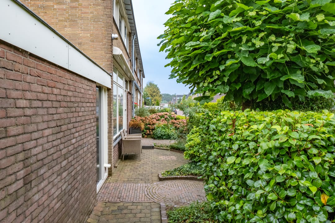 Photo 8 of Hazelaarstraat 19