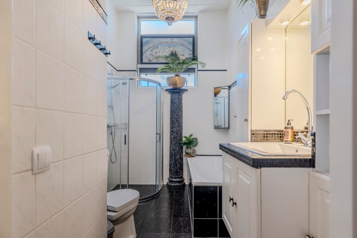 Tussenwoning te koop: Waterhoen 6, Meppel