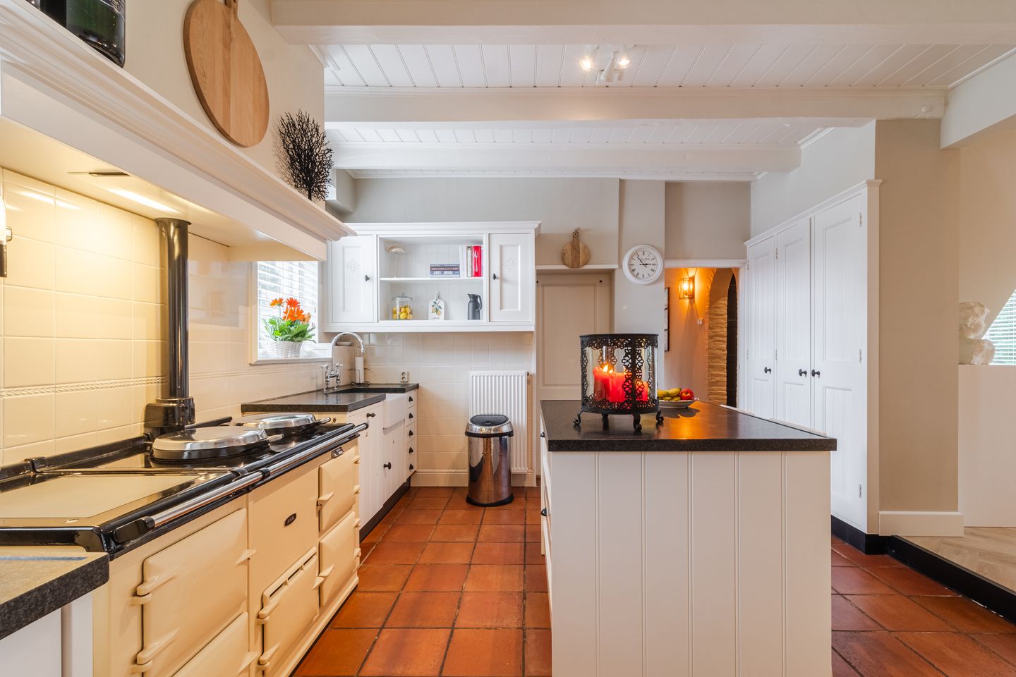 Photo 10 of Raadhuisstraat 46