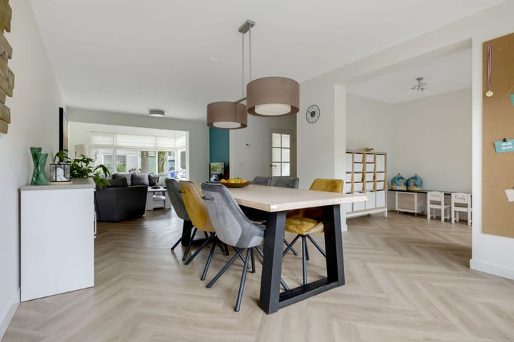 Tussenwoning te koop: Holberg 4, Veldhoven