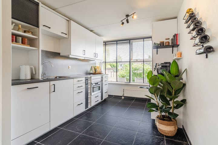 Tussenwoning te koop: De Kuiperij 10, Tiel