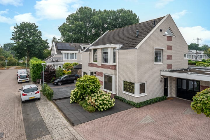 Photo 5 of Raamhof 53